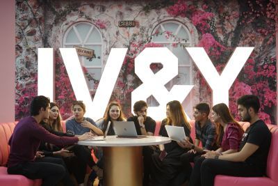 Roots IVY International College (RIIC) – Lahore students