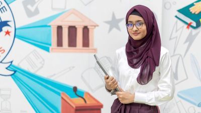 Naomi studies at London College of Legal Studies (South)