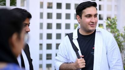 Shehroze studies at Themis School of Law