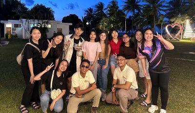 Erine Tong with fellow SIM students abroad in indonesia